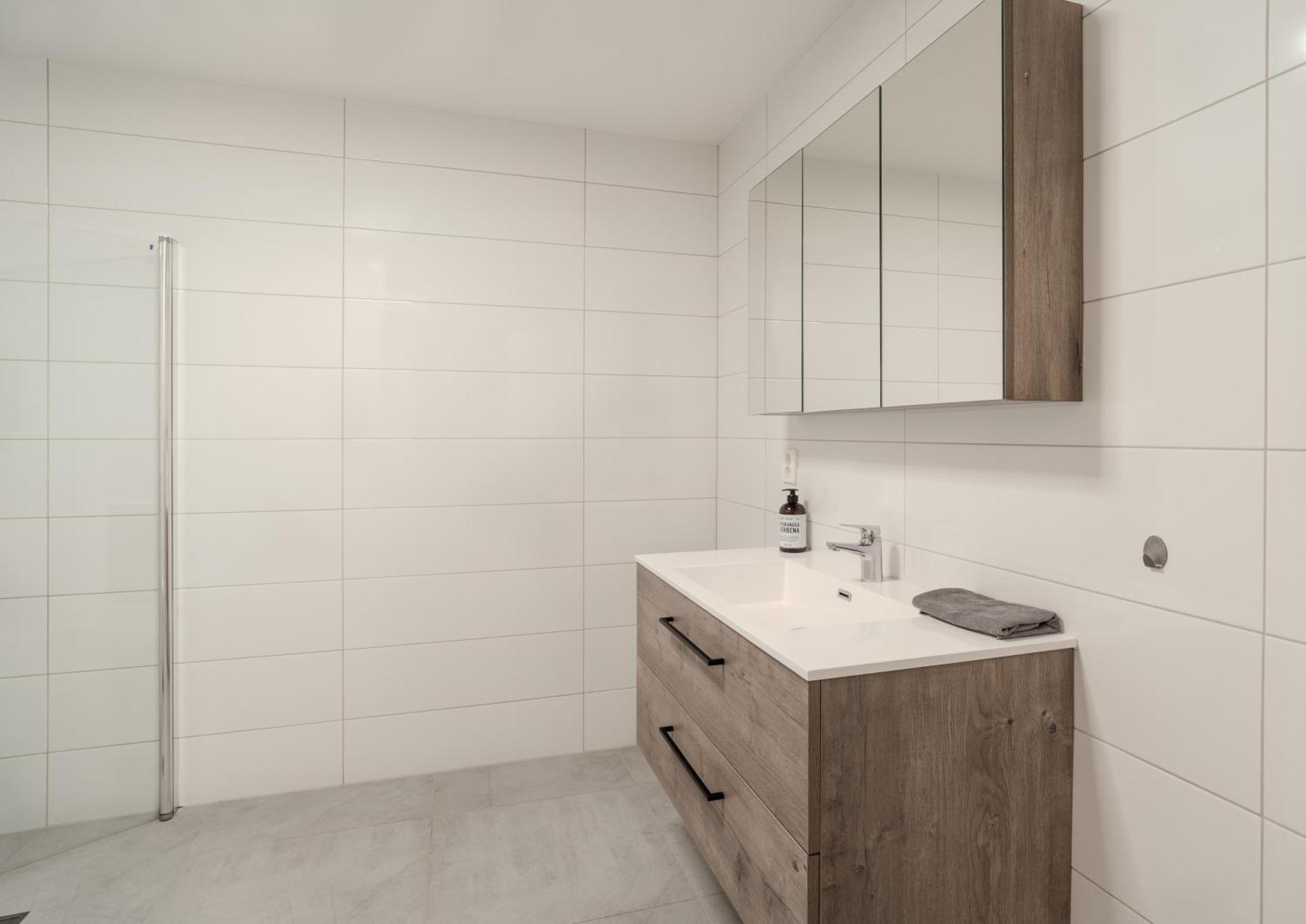 Staying Apt 3 - New And Modern トロムソ エクステリア 写真
